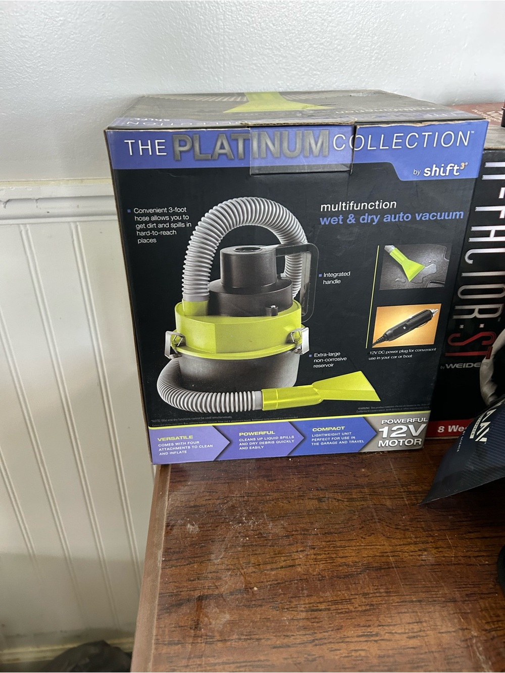 The Platinum Collection 12V Wet & Dry Auto Vacuum - Lime/Black